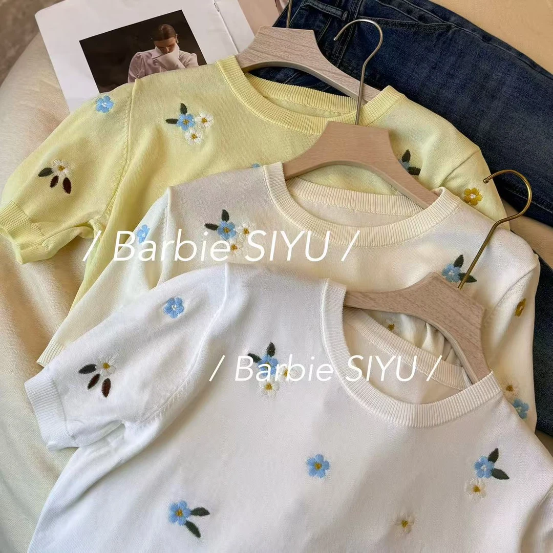 Barbie Siyu【玉蕊花】7699 夏季显瘦刺绣花朵针织短袖套头上衣时尚