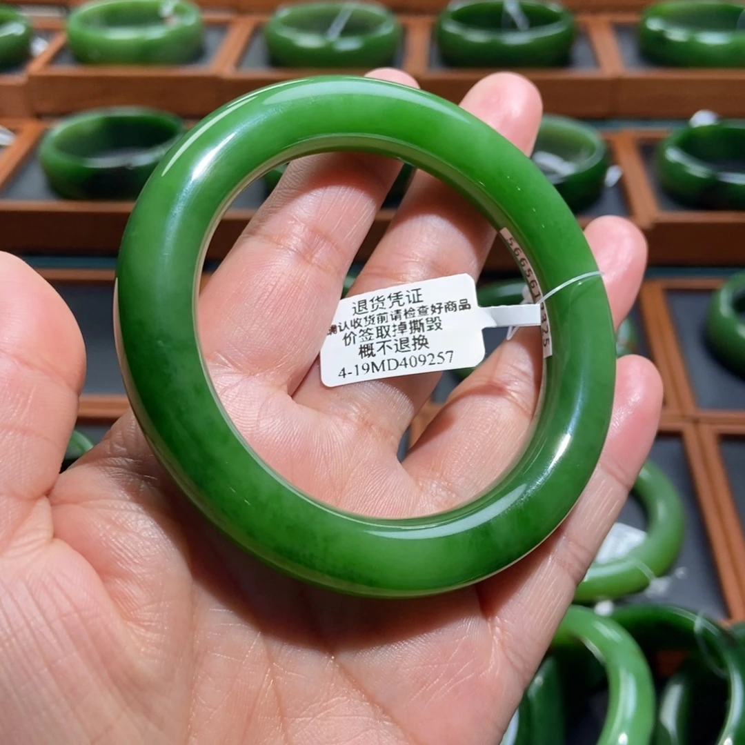 和田玉（碧玉）未镶嵌手镯冰阳绿5657