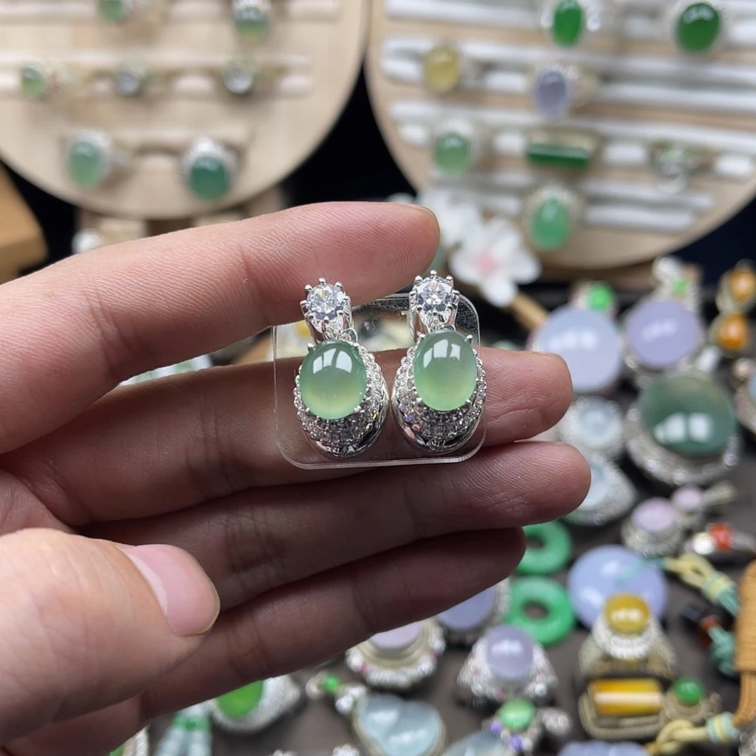 翡翠合金耳饰未镶嵌