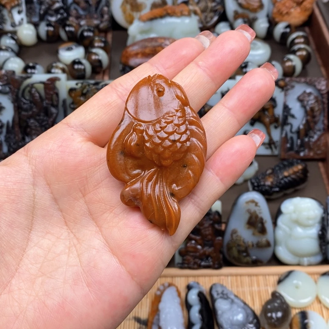 颈饰未镶嵌和田玉