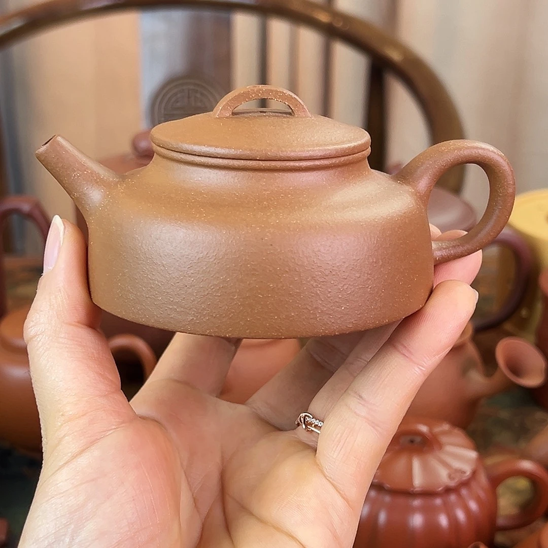 紫砂茶壶精品 折肩半月 黄降坡 150cc