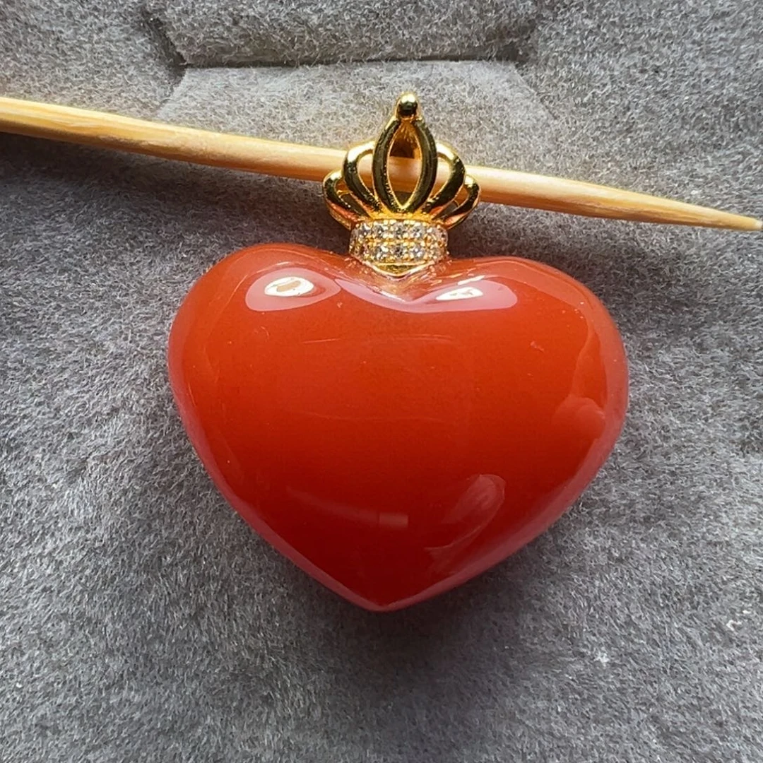 南红玛瑙18K金镶嵌吊坠