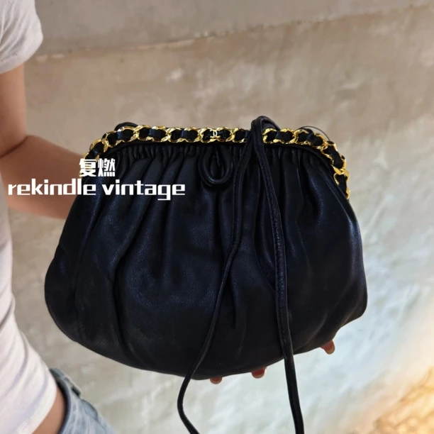 95新 Chanel/香奈儿 复燃精选/黑金蛙口斜挎包