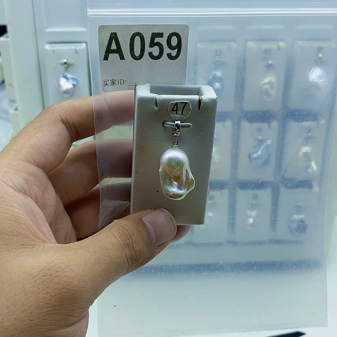 淡水珍珠合金颈饰