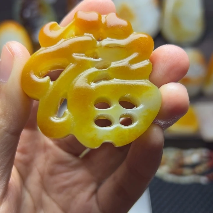 和田玉未镶嵌颈饰