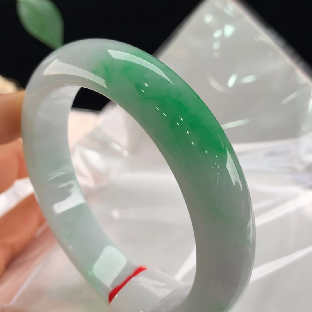 翡翠手镯未镶嵌111-0140