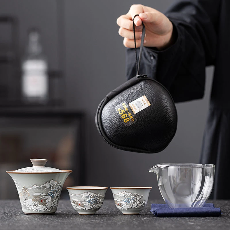 LH37-颜荣聪雪景人家旅行茶具一盖碗两杯