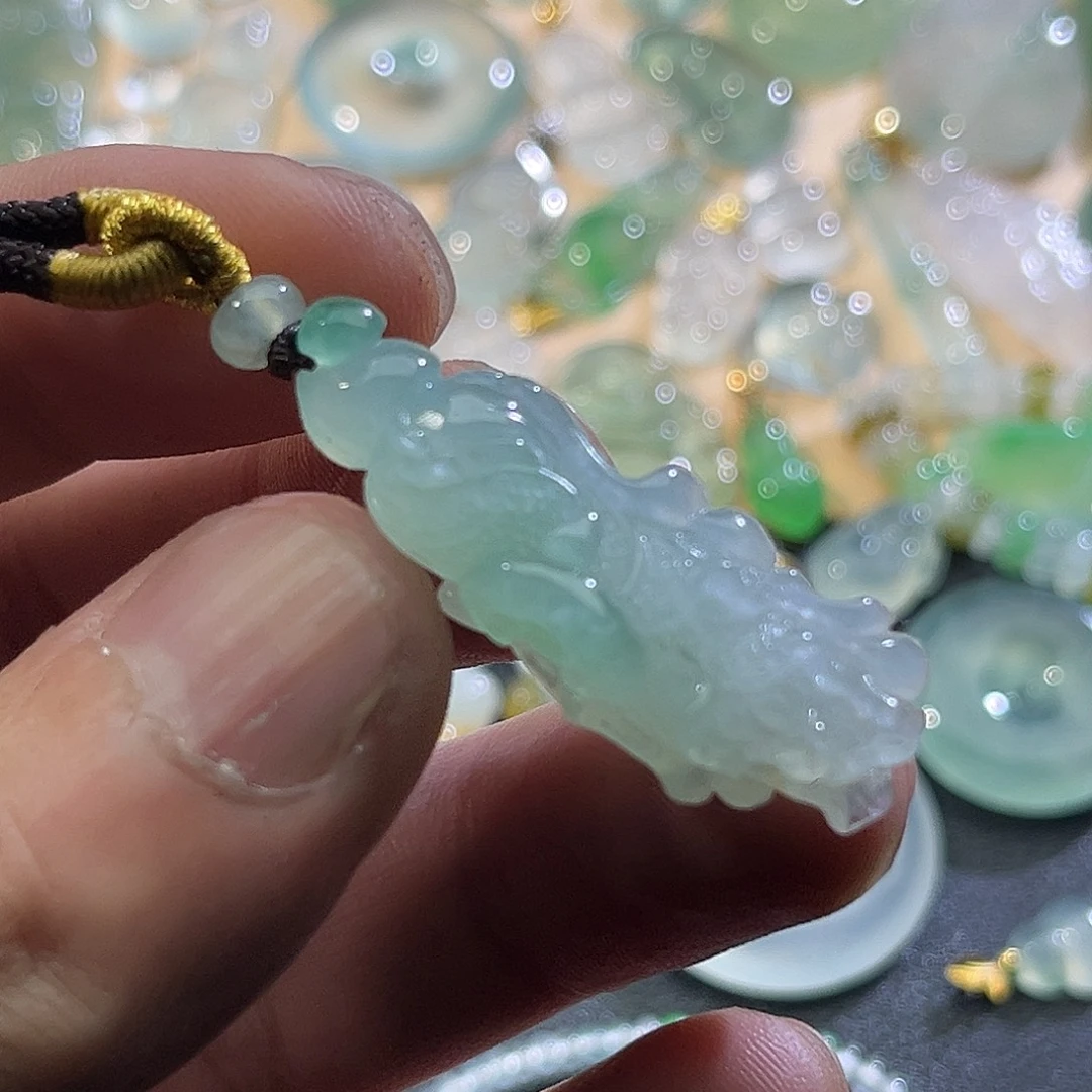 翡翠未镶嵌吊坠(不含链)翡翠