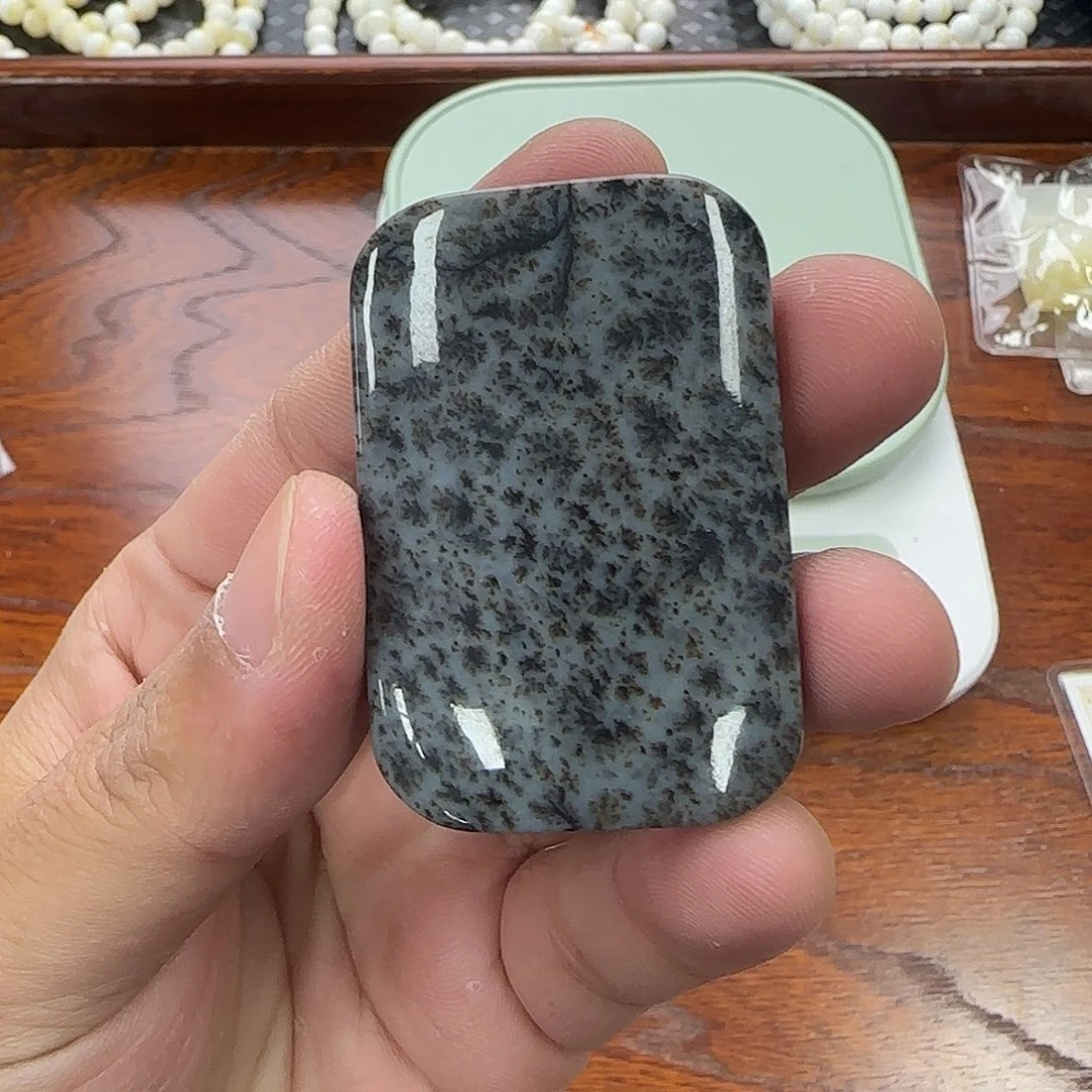 手串白玉菩提和田点墨牌子