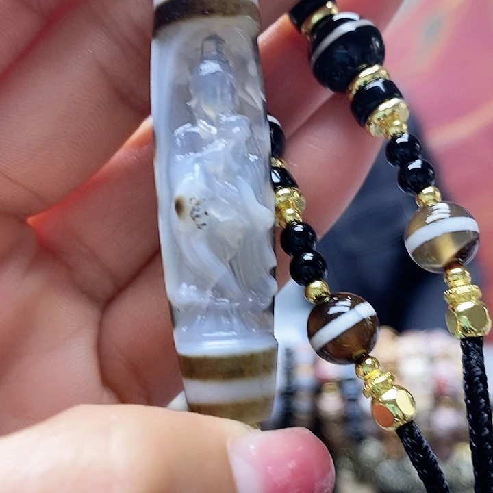 玛瑙/玉髓合金颈饰