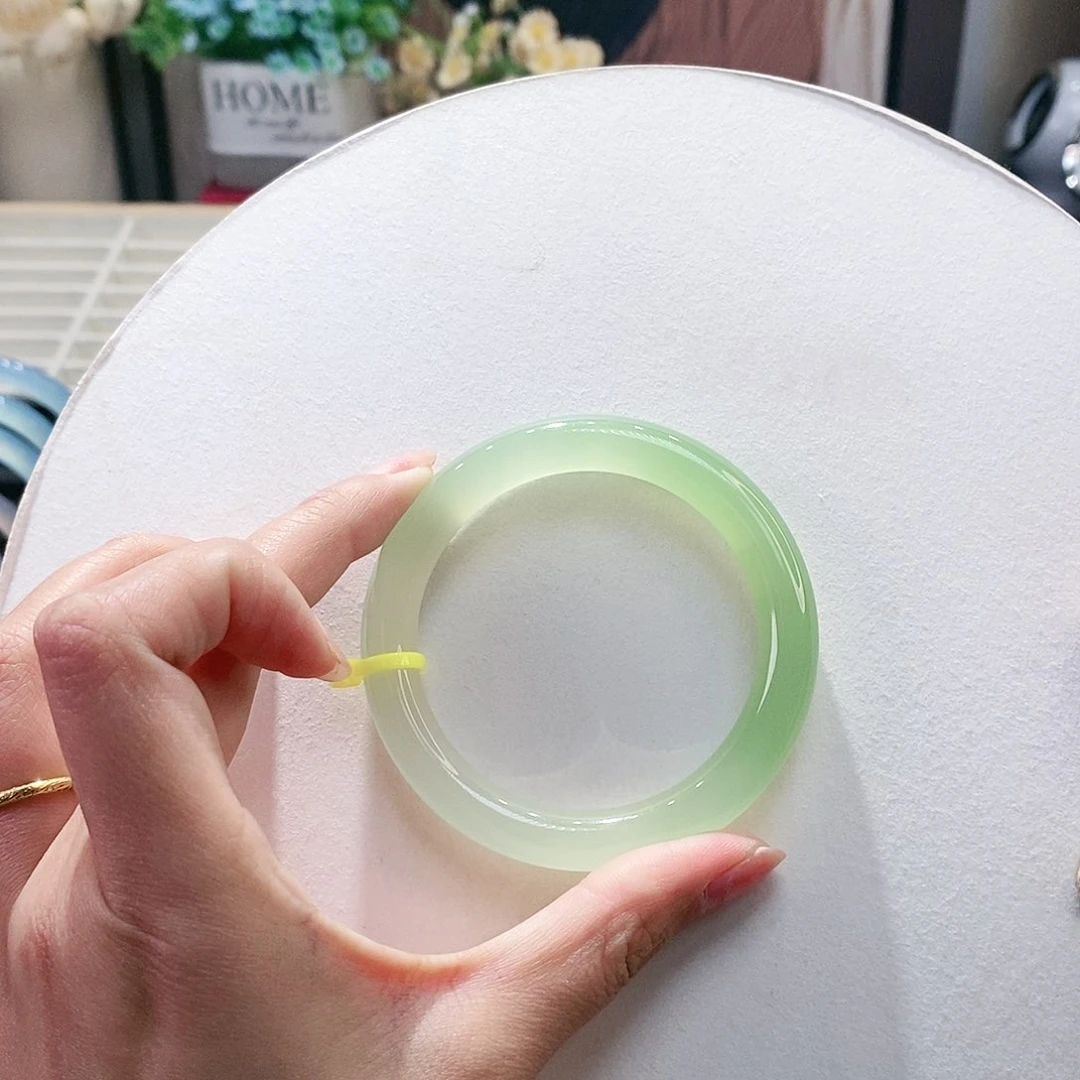 手镯玛瑙/玉髓未镶嵌55