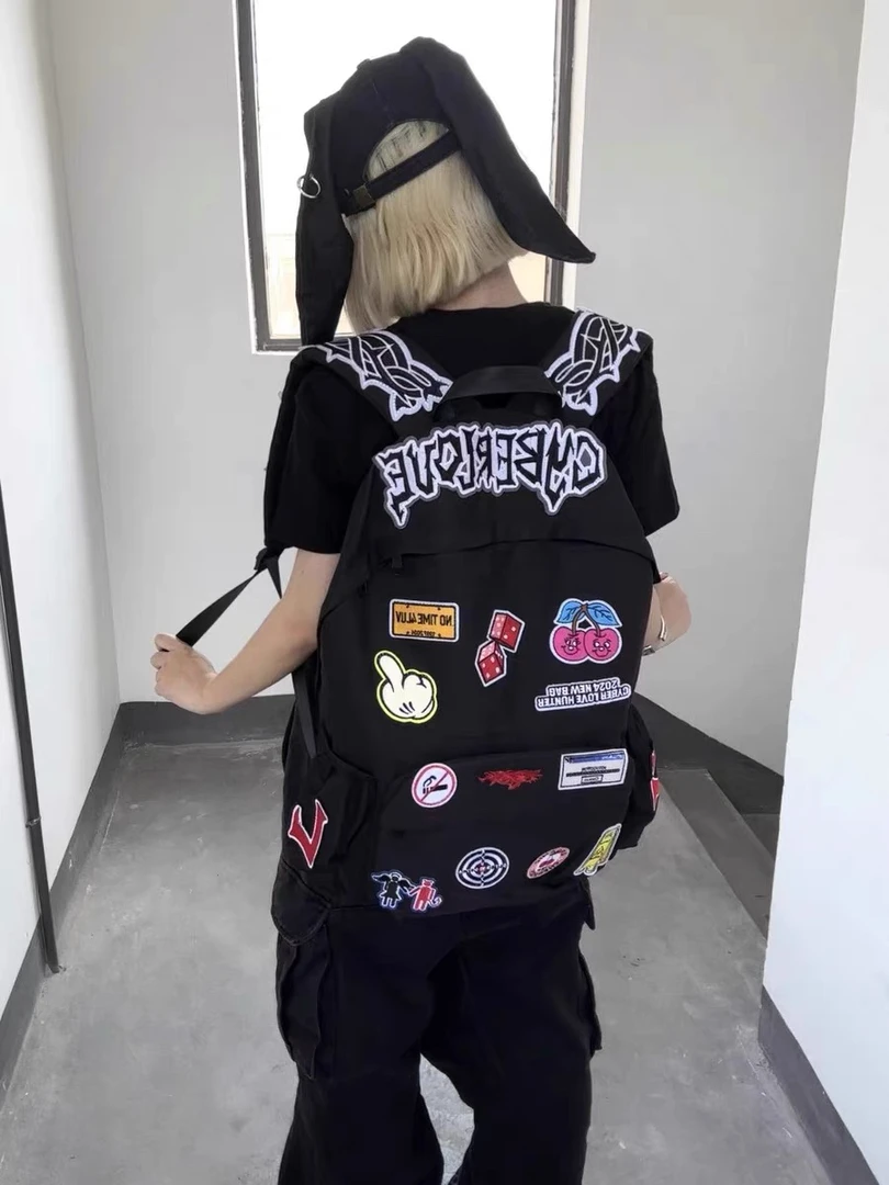 自制朋克摇滚亚文化刺绣贴图学生大容量书包美式小众个性双肩包潮