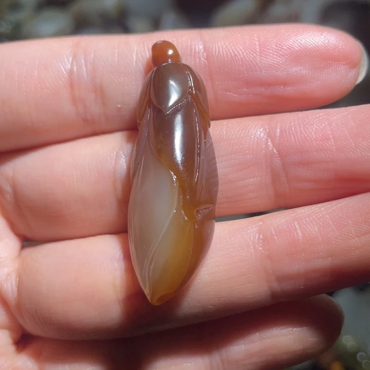 颈饰未镶嵌和田玉（糖玉）