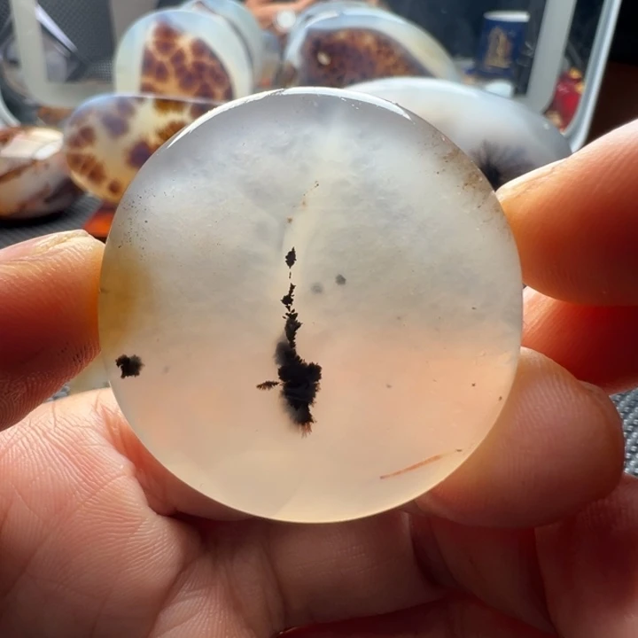 未镶嵌玛瑙/玉髓珠宝奇石