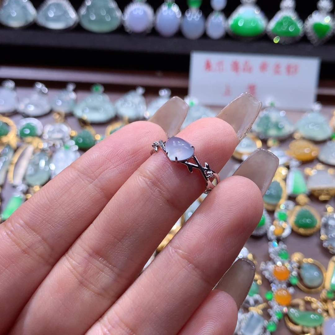 况***况翡翠18K金镶嵌颈饰翡翠
