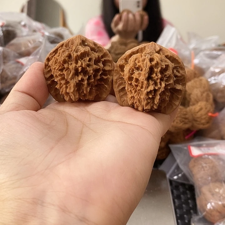 我***称文玩核桃吊坠乾隆官帽41修