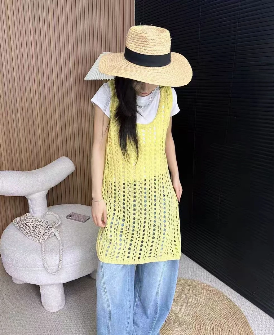春季韩系圆领无袖镂空针织背心裙叠穿中长款洋气针织裙女2025新款