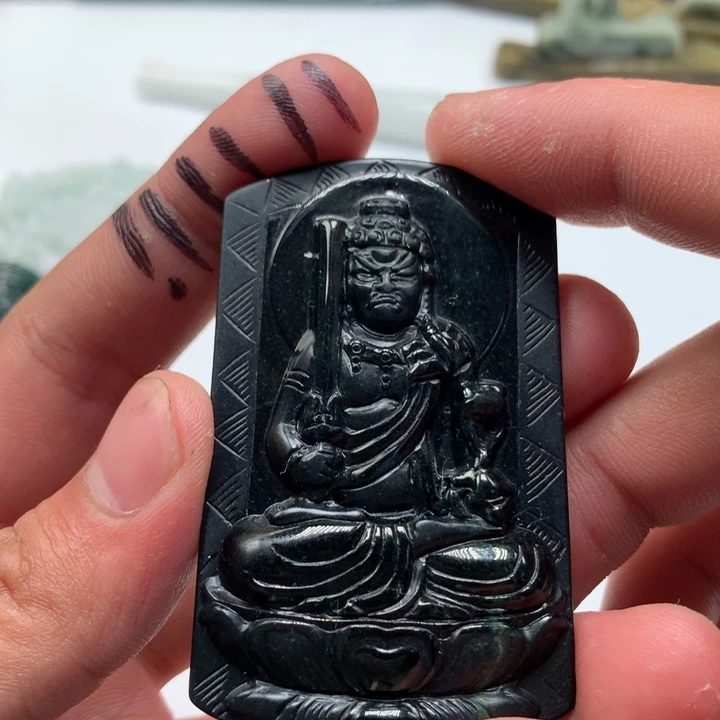 翡翠未镶嵌颈饰保真天然A货翡翠
