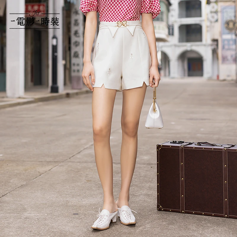 【小杨总专属】一电影一时装通勤风垂感高腰钉珠西装短裤FEAK121526
