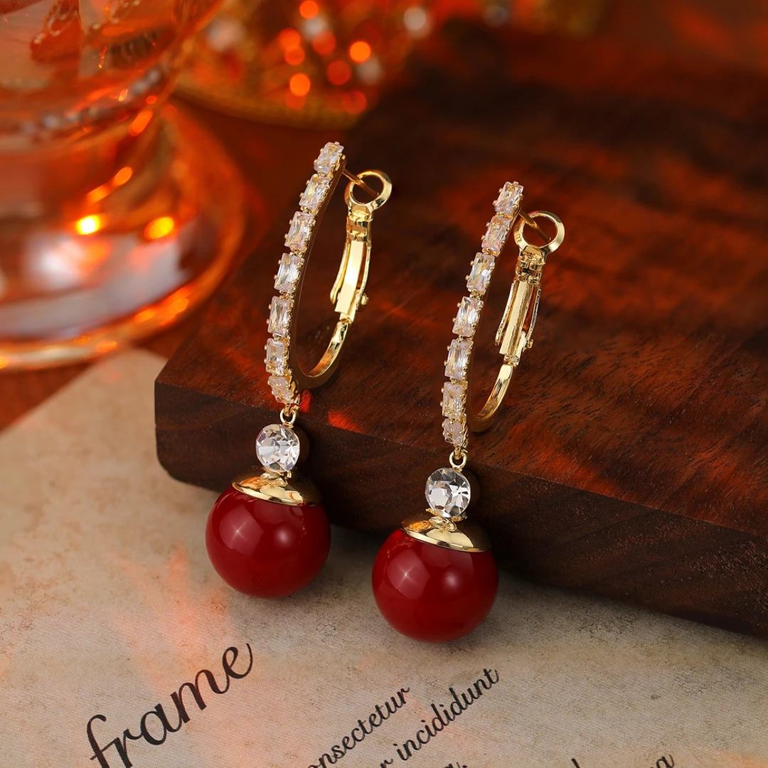 铜合金仿珍珠耳饰 小众设计感时尚高级微镶锆石红色珠珠耳环1264