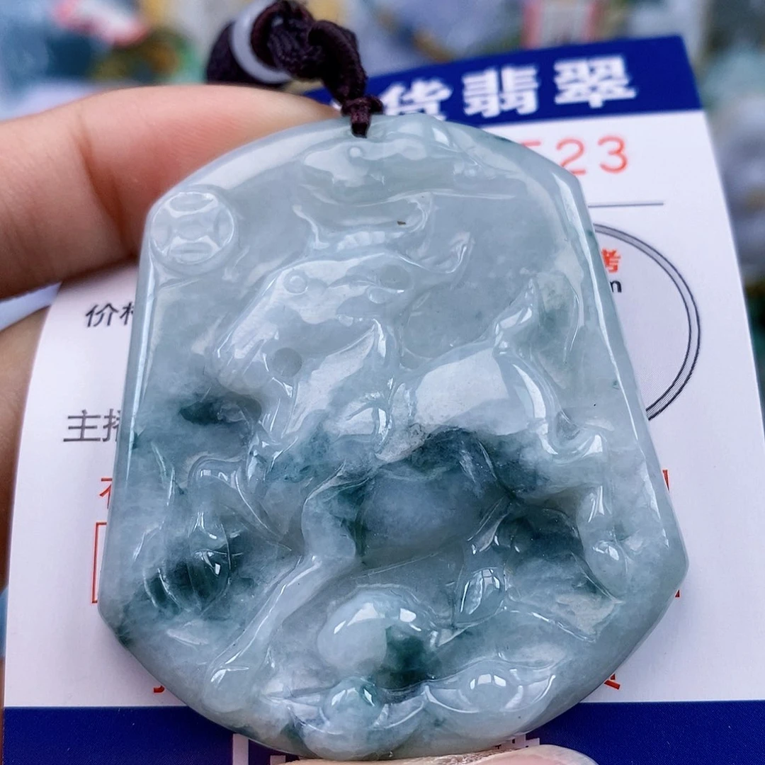 吊坠(不含链)未镶嵌翡翠