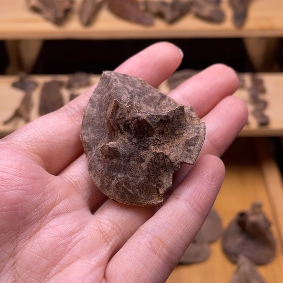 一***坤3.6克海南大山老壳子香