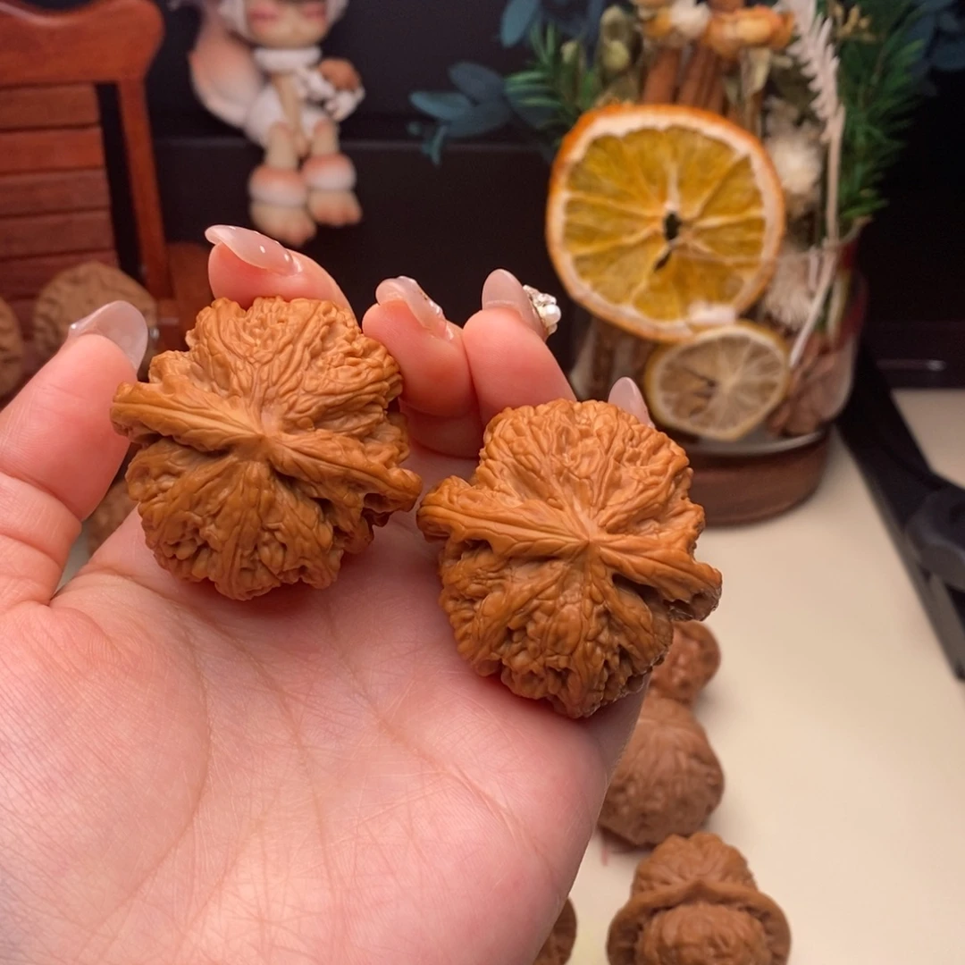 天***涯把件桃核44➕大粗筋