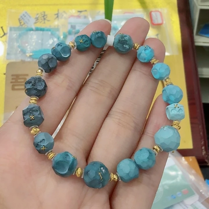 未镶嵌绿松石珠宝奇石