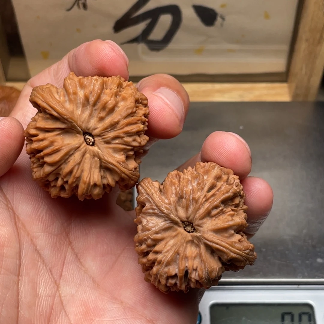 柏***炎把件文玩核桃南疆石