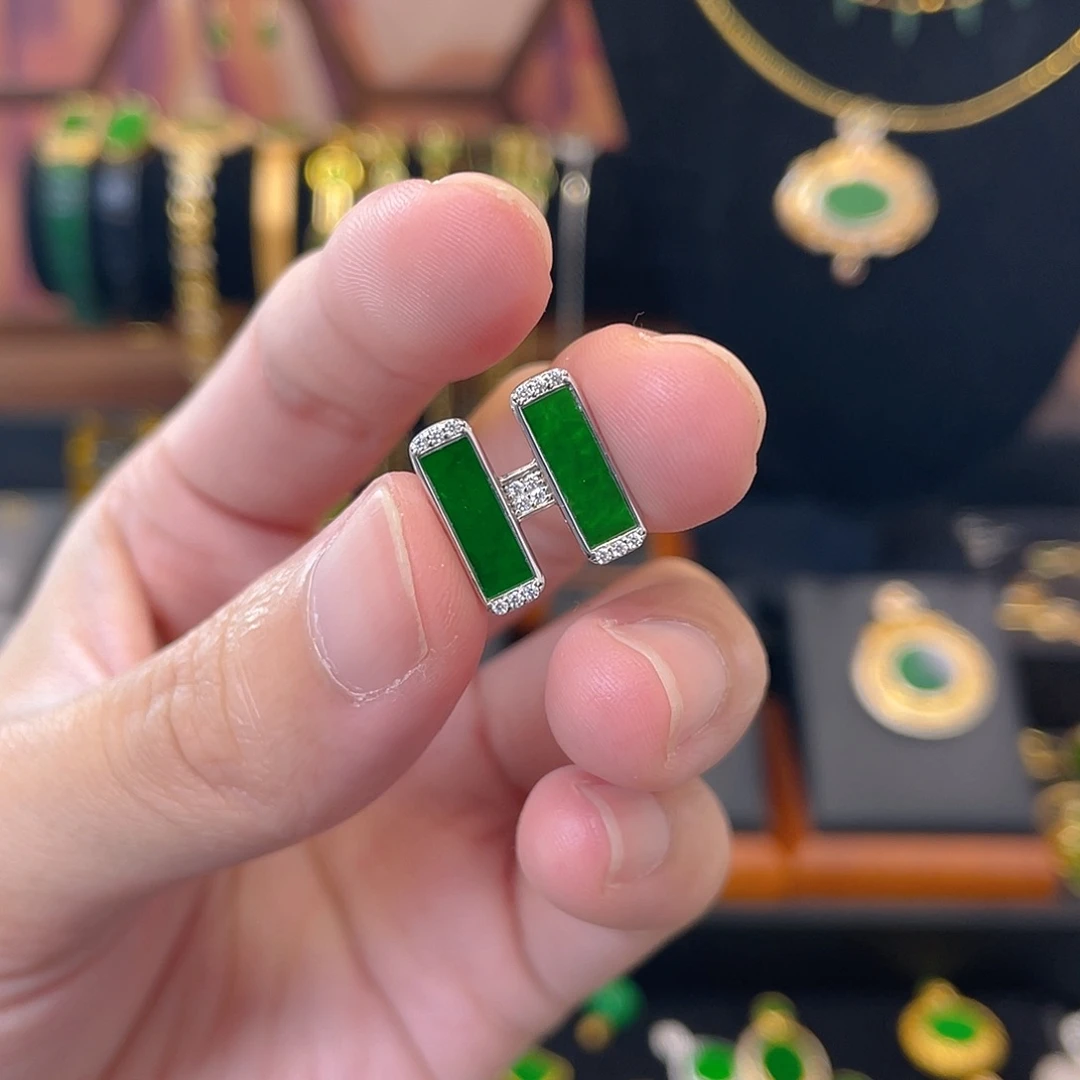 翡翠银S925镀金镶嵌吊坠(赠链)