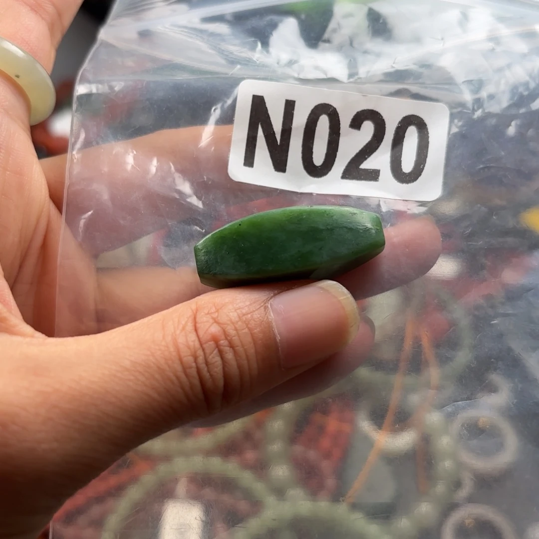 和田玉未镶嵌珠宝奇石