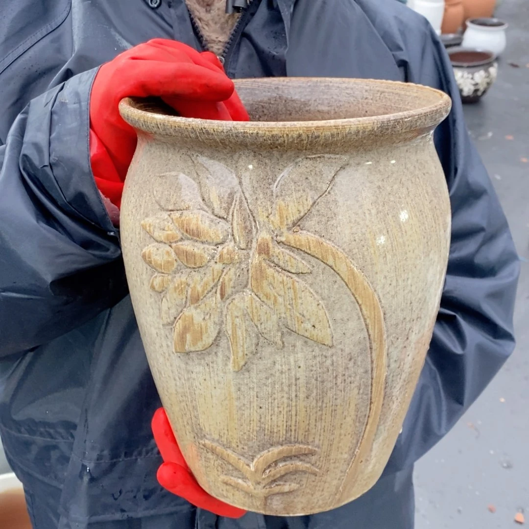 红陶口20高25～～～