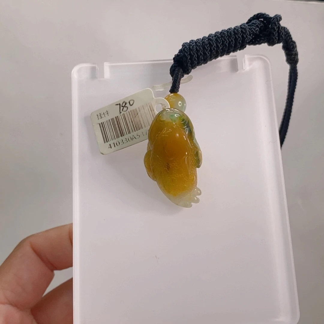 一***半颈饰未镶嵌石英质玉