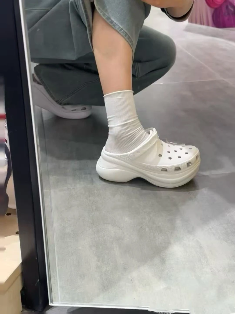 鲸鱼款洞洞鞋男女同款情侣防滑夏季