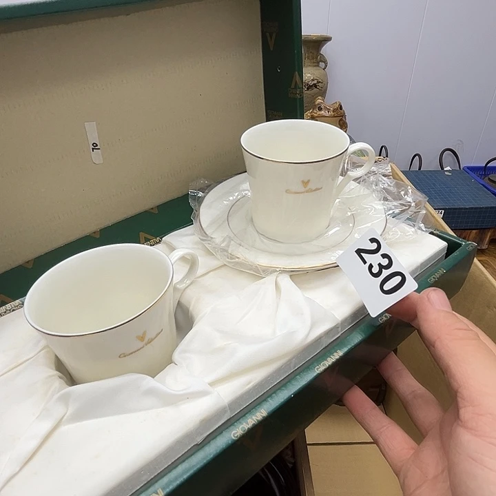 瓷片呀工艺品摆件瓷器摆件正能量