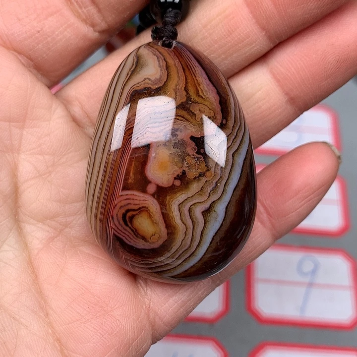 春***炫玛瑙/玉髓未镶嵌颈饰