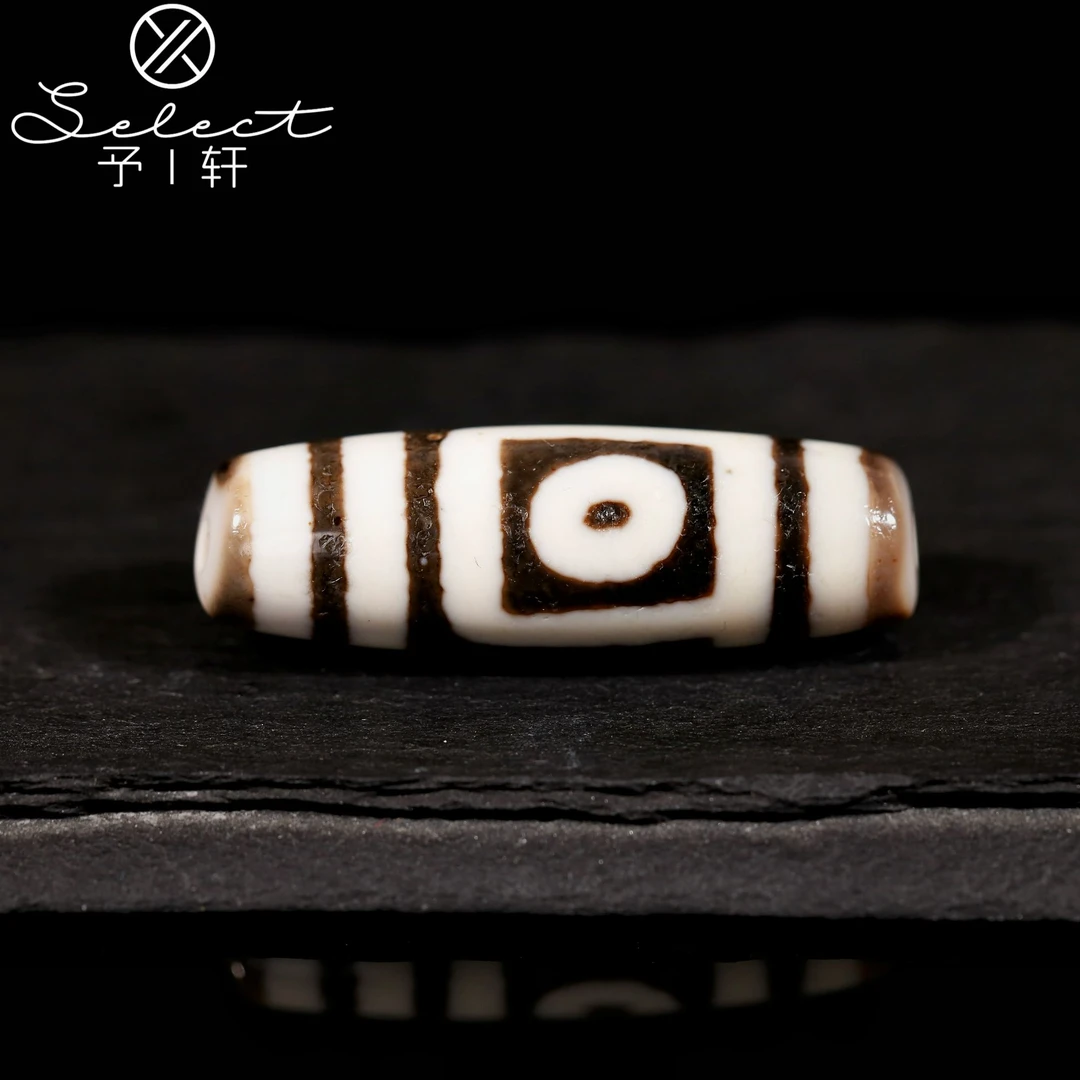 予轩出品；老冯黑白超顶手工台珠系列地门二眼40.6*13mm天珠吊坠