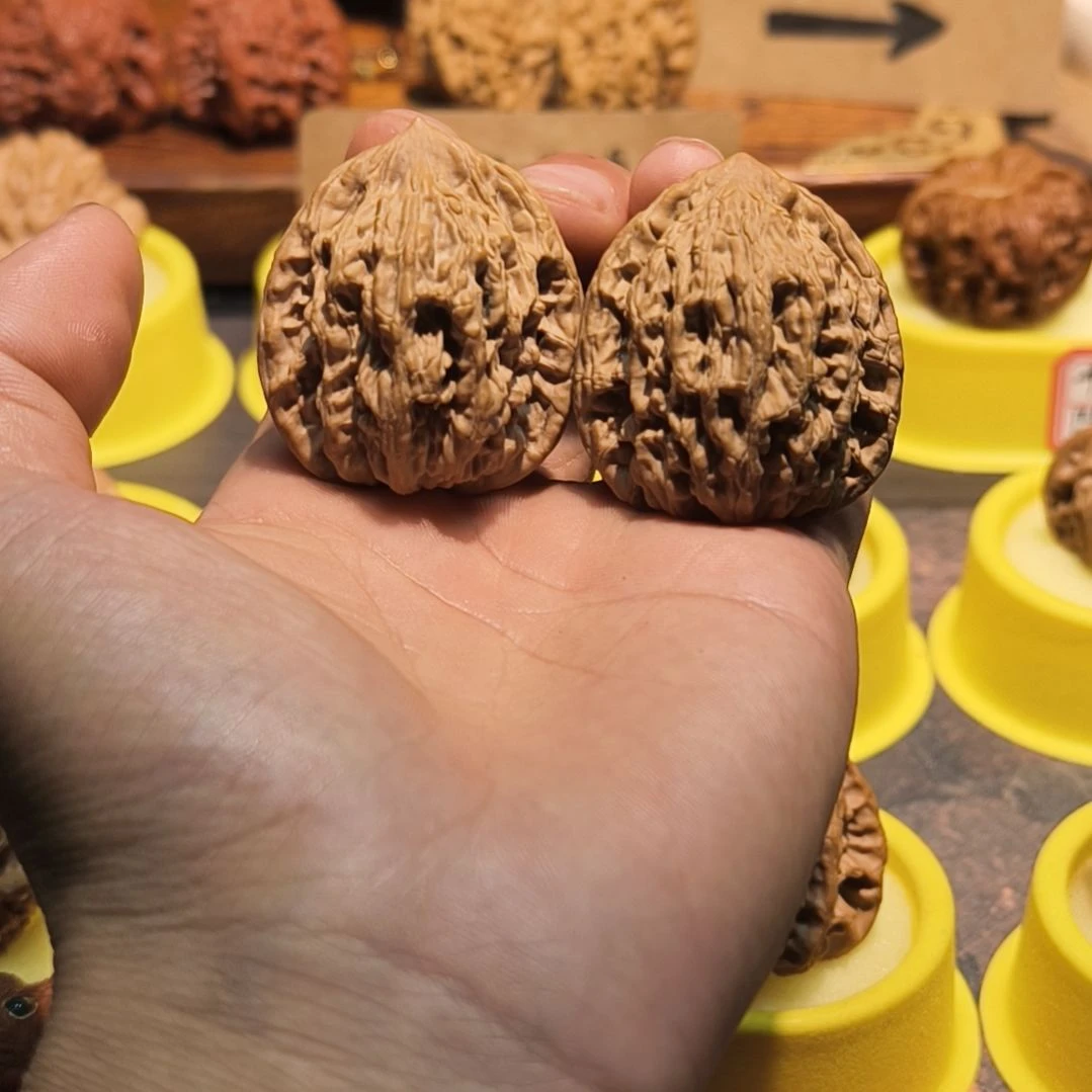 文玩核桃把件41 全品麦穗虎头