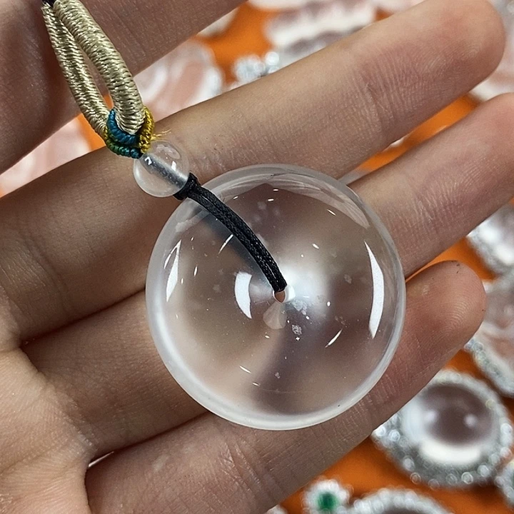 石英质玉未镶嵌颈饰