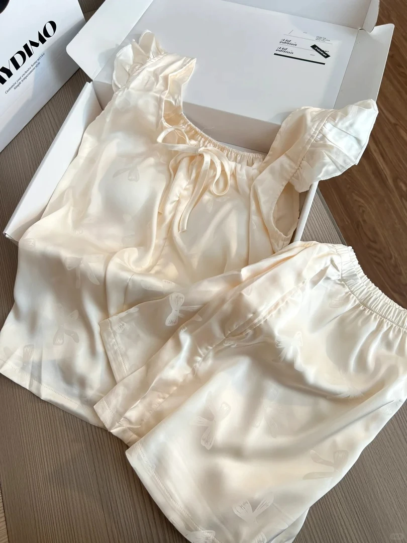 甜美温柔蝴蝶提花小飞袖冰丝带胸垫睡衣女夏季新款舒适套装家居服