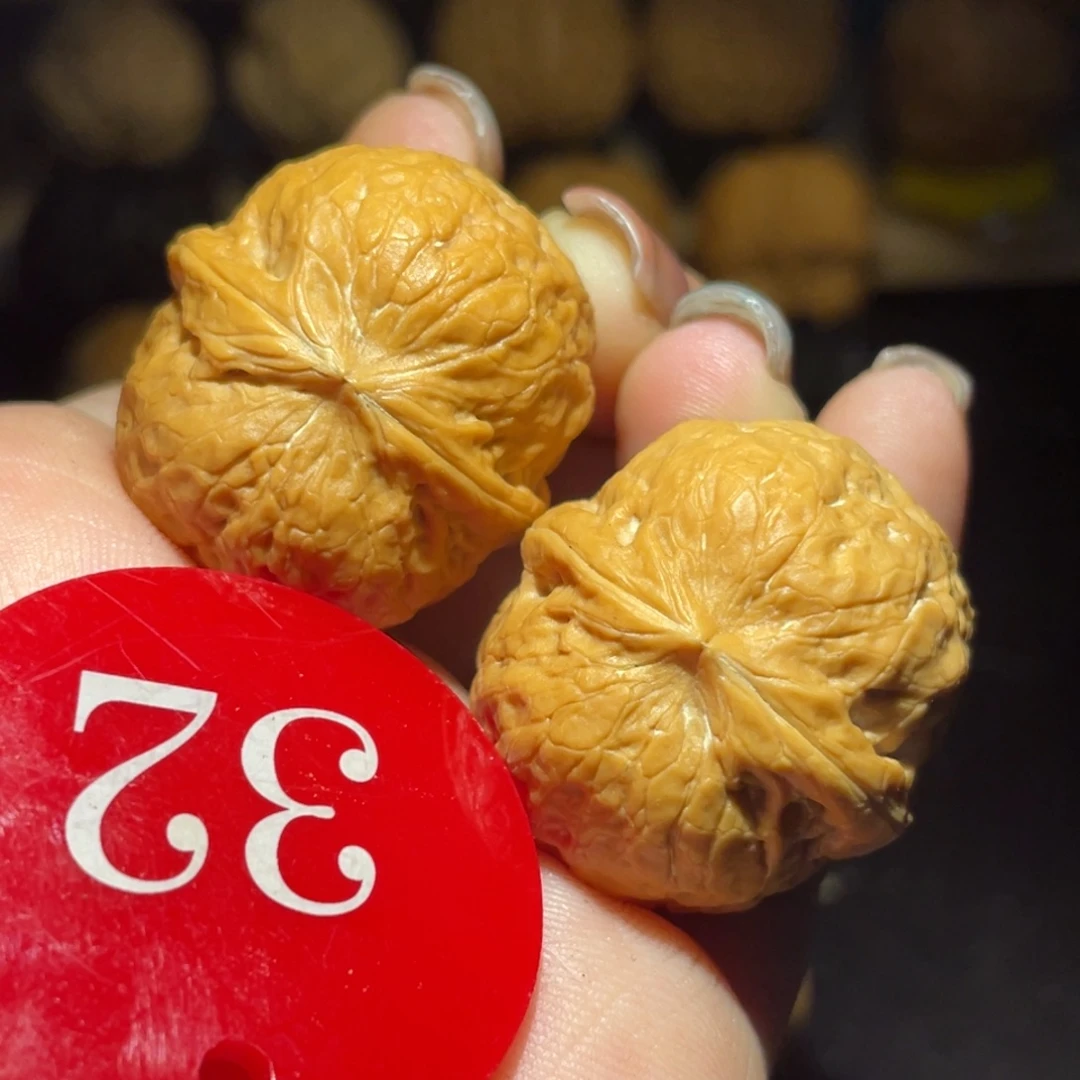 水晶蛇皮球31尺寸核桃