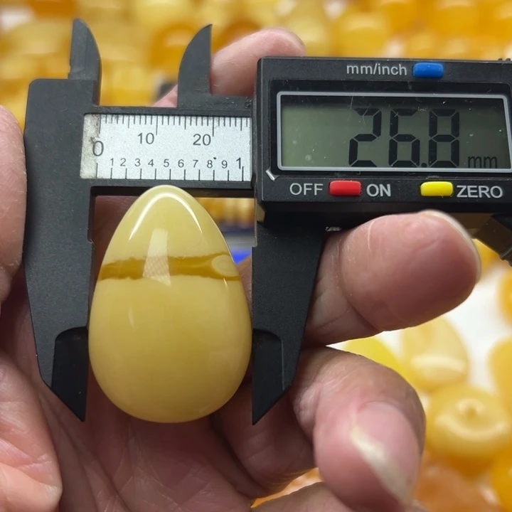 琥珀（矿物珀）未镶嵌裸石