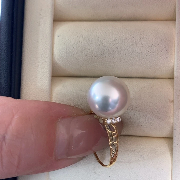 18K金镶嵌戒指海水珍珠