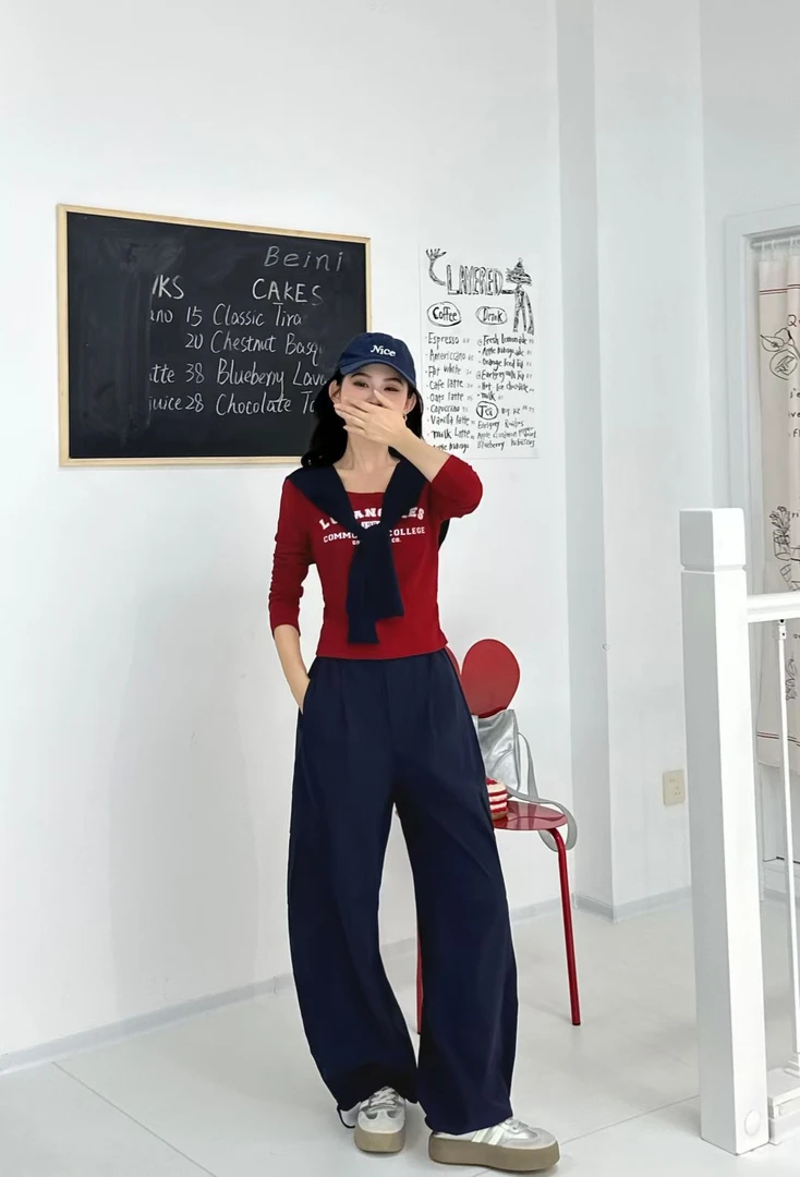 咖色长袖T恤工装裤搭配披肩一整套女2025秋季新款时尚显瘦套装潮