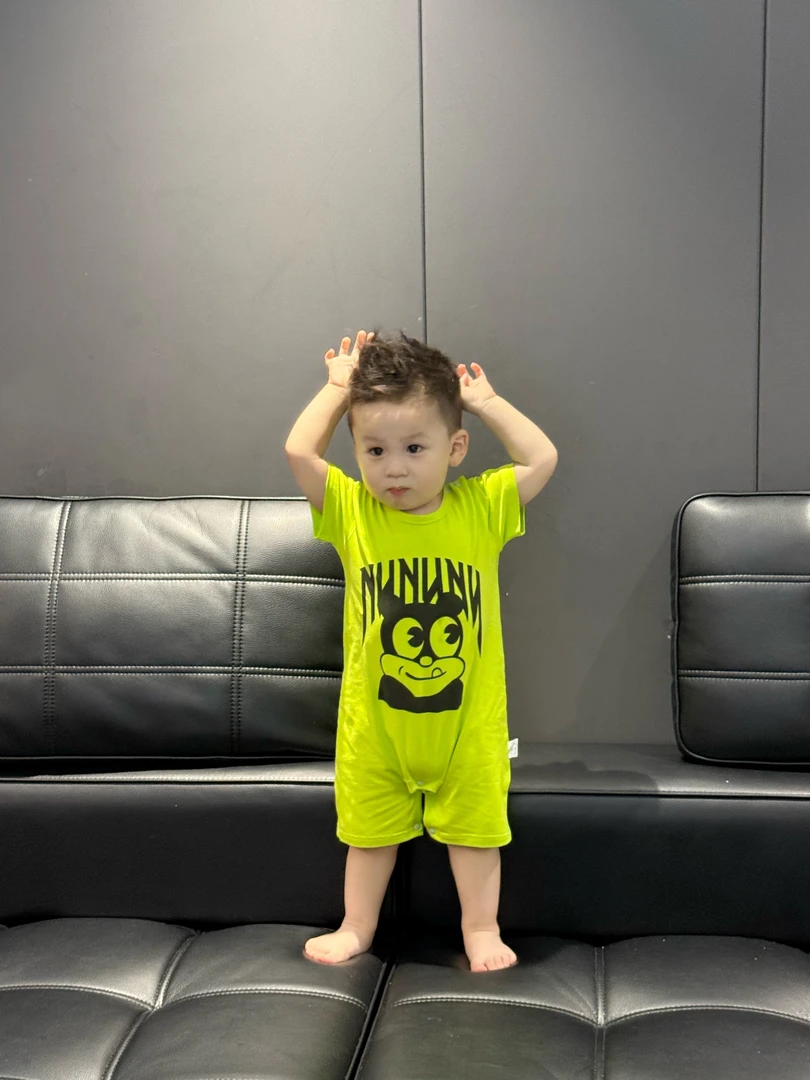 nunu荧光色背心爬服