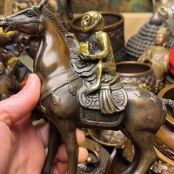 精美铜器批发档口