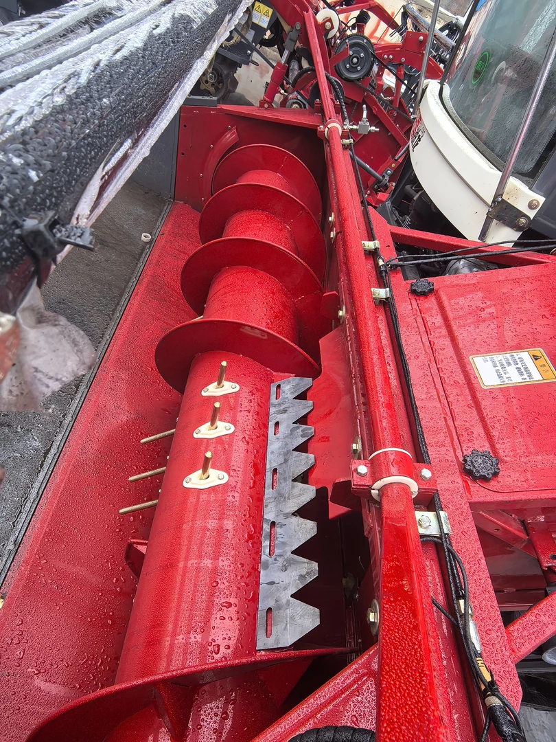 沃得雷沃久保田配件滚筒搅龙防磨板新款进草神器防缠草进草板