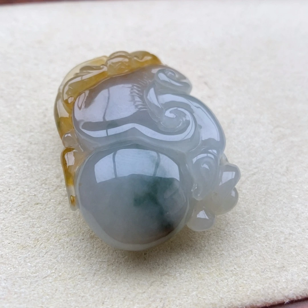 翡翠未镶嵌颈饰吊坠65