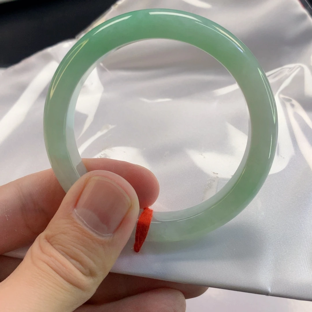 翡翠手镯未镶嵌翡翠手镯1470