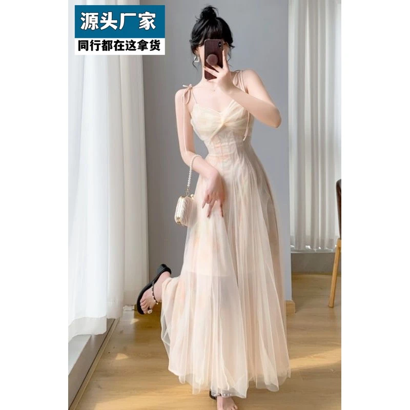 梵乐芬春夏新款气质甜美网纱拼接系带收腰显瘦吊带连衣裙+针织防